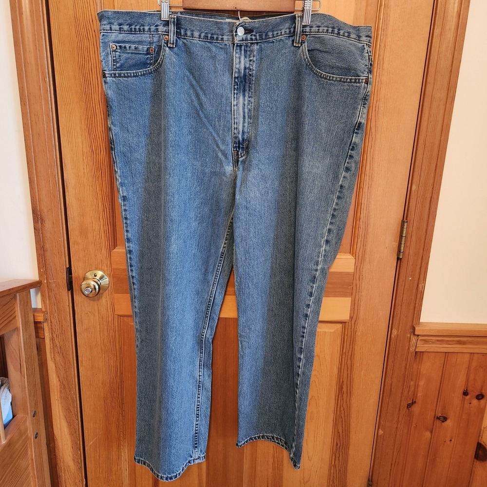 Mens Levi's 550 Relaxed Fit Jeans Light Wash Denim Blue Size 46x30 - Picture 2 of 11